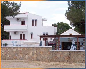 Pefkos Filoxenia - Babis Studios & Apartments