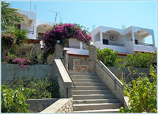 George Studios Balconies, Pefkos