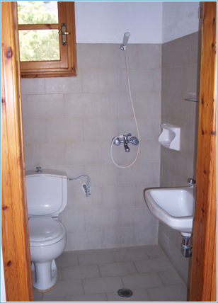 George Studios Bathroom, Pefkos